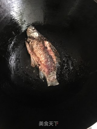 木瓜鲫鱼汤的做法步骤：5