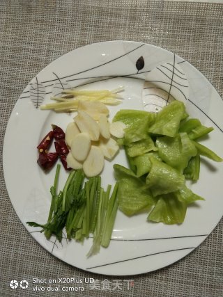 爆炒秀珍菇的做法步骤：3