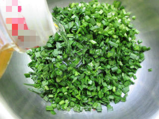 韭菜鸡蛋肉馅饺子的做法步骤：5