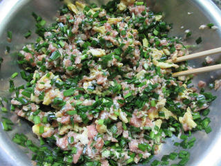 韭菜鸡蛋肉馅饺子的做法步骤：12