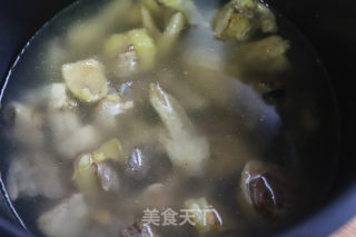 竹荪玉米鸡汤的做法步骤：5