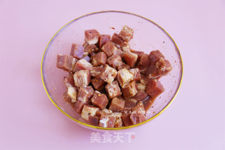 烤时蔬牛肉串的做法步骤：3