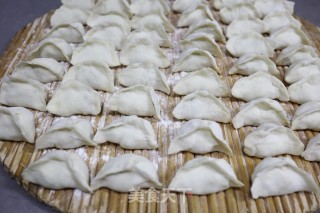 老鸭肉辣椒粉丝饺子的做法步骤：12