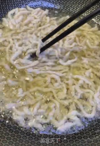 鱼香肉丝的做法步骤：5