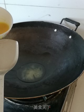 清炒油麦菜的做法步骤：2