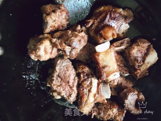 猪骨炖莲藕的做法步骤：3