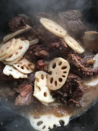 猪骨炖莲藕的做法步骤：9