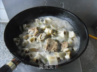 排骨烩莲藕的做法步骤：9