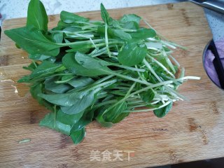 蒜蓉鸡毛菜的做法步骤：1