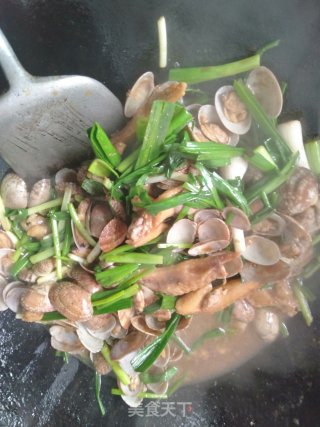热卤小鸡尖花甲的做法步骤：10