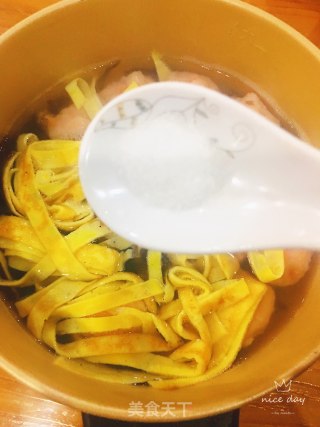 紫菜下丸汤的做法步骤：6