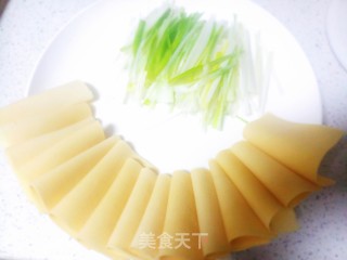 京酱肉丝的做法步骤：2