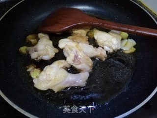 三杯鸡翅根的做法步骤：6