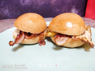 培根鸡蛋汉堡的做法步骤：4