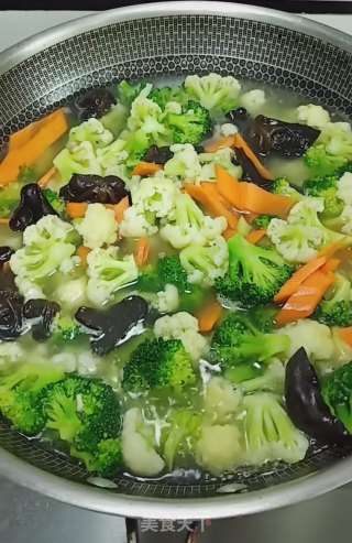 凉拌西蓝花的做法步骤：5