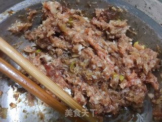 白菜猪肉卷的做法步骤：1