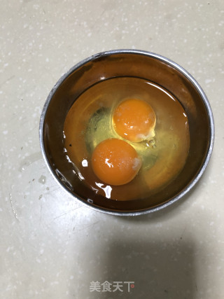 蛋抱虾肉饺的做法步骤：3