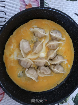 蛋抱虾肉饺的做法步骤：6