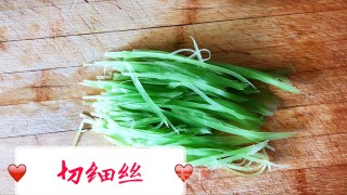 凉拌青笋的做法步骤：2