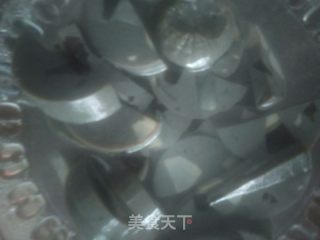 凉拌皮蛋肠的做法步骤：3