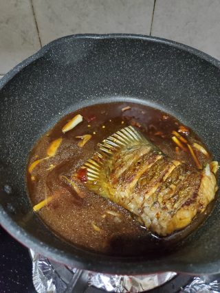 红烧鱼尾的做法步骤：9