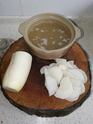 白萝卜牛肉汤的做法步骤：5
