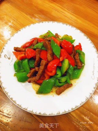 彩椒炒牛柳的做法步骤：10
