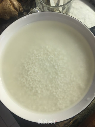 糯米猪肉丸子的做法步骤：1