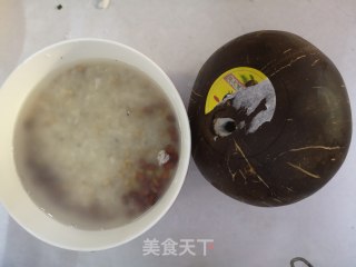 一个人的精致简餐：莲藕糯米粉肉丸+椰汁蒸五谷饭的做法步骤：6