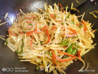 青红椒土豆丝的做法步骤：5