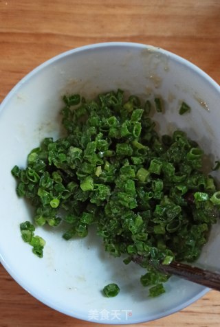 半烫面葱花饼的做法步骤：7