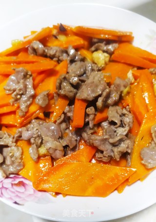 牛肉炒红萝卜的做法步骤：6