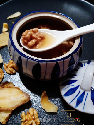 天麻核桃炖瘦肉汤的做法步骤：3