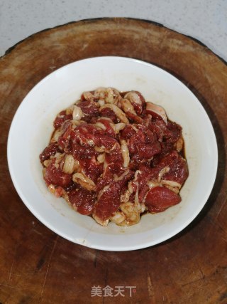 老北京葱爆羊肉的做法步骤：3