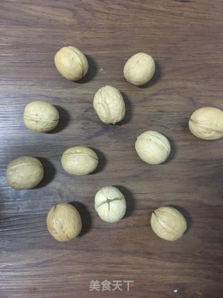 大米核桃粥的做法步骤：2