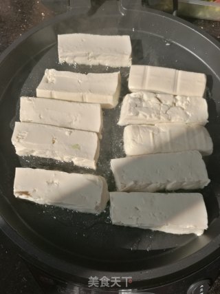 啤酒香鱼煲的做法步骤：2
