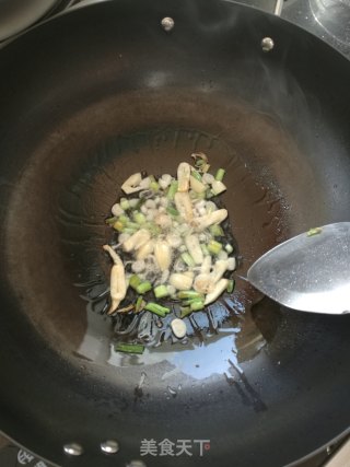啤酒香鱼煲的做法步骤：6