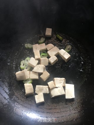 白菜鸡蛋豆腐汤的做法步骤：5