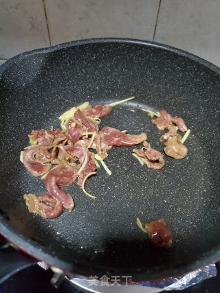 牛肉酸菜荞麦面的做法步骤：4
