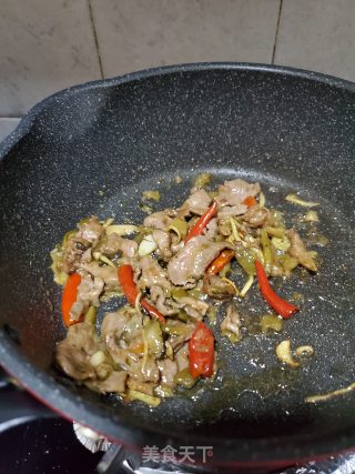 牛肉酸菜荞麦面的做法步骤：5