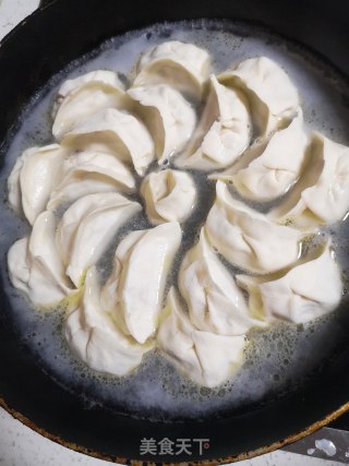 包菜煎饺的做法步骤：21
