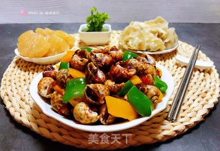 彩椒辣酱炒花螺的做法步骤：10