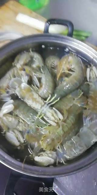 小满日食记之酱皮皮虾的做法步骤：2