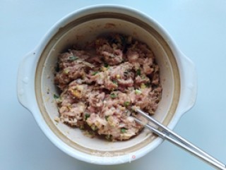 蟹粉鸡蛋包的做法步骤：6