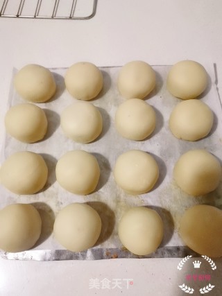 蛋黄酥（饼）的做法步骤：20