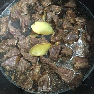 莴笋胡萝卜烧牛腩的做法步骤：8
