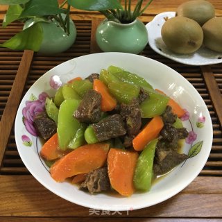 莴笋胡萝卜烧牛腩的做法步骤：11