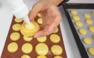 好吃的柠檬覆盆子马卡龙制作的做法步骤：5