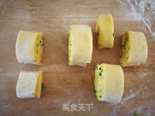 南瓜花卷的做法步骤：19