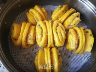 南瓜花卷的做法步骤：24